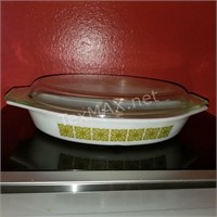Divided Pyrex Dish with Lid