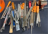 163 - LARGE LOT OF FILES, WRENCHES & TOOLS (B)