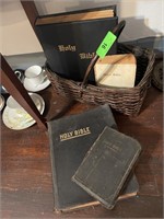 4 VINTAGE BIBLES SEE PICS OF INSIDES