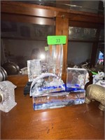 LARGE LOT OF ETCHED GLASS DECORATIVE CRYSTAL