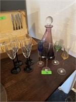 9 PC SET OF COLORFUL GLASSES AND DECANTER