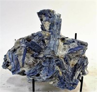 KYANITE OR QUARTZ SPECIMEN