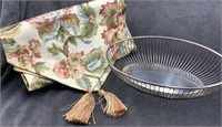 Table Runner and Bread Basket