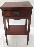 Antique Mahogany Federal Style End Table