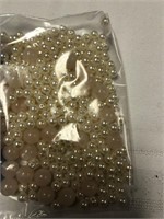 Lot of pearl plastic beads