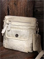 New Giani Bernini signature fabric shoulder purse