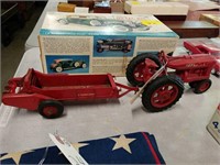 FARMALL TOY TRACTOR W/ MANURE SPREADER