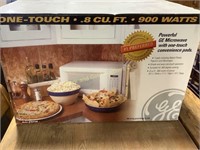 NEW GE 900 watt microwave in box