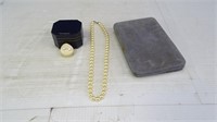 (1) Deltah Mallorca Simulated Pearls Necklace &