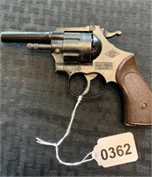 Mondail Mod 99x 22 starter pistol, capped barrel.