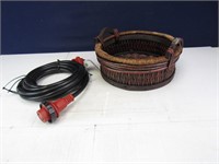 Wicker Basket with 3 Prong Cord
