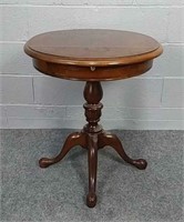 Thomasville Cherry Oval Lamp Table