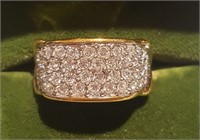 Elizabeth Taylor Ring Made For Avon  Lots Of