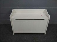 White Manufactured Toy Chest