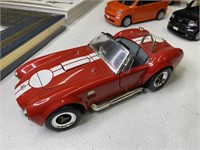1/18 Scale Shelby Cobra Diecast Model Car (Red)