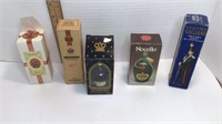 5 boxed vintage mini liqueur bottles * Knockando