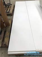 4 hvide bordplade. Længde 300cm Bredde 60cm