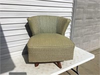 Mid Century Modern Big Butt Swivel Chair