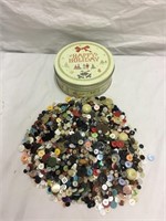Tin of Vintage Sewing Buttons