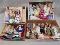 COLLECTION OF ASSORTED SIZE SMALL DOLLS: