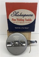 Shakespeare automatic 1821 fishing reel in