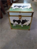 Cow cube storage