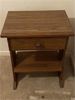 Solid wood end table with drawer 20x15x26
