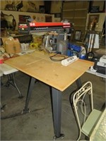 CRAFTSMAN 10 INCH RADIAL SAW W/METAL STAND