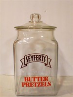 Pretzel Jar w Lid Seyfert's