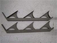 8 Metal Stair Brackets