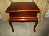 Bombay Co. Wood End Table 23 1/2" x 19" x 25"