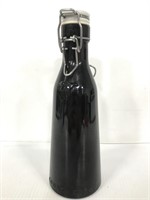 Country Cork black glass swing top bottle