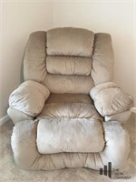 Recliner by Franklin Corporation
