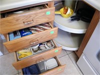 CONTENTS OF COUNTER TOP & THE 4 KITCHEN DRAWERS