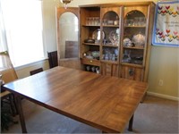 PECAN WOOD DINING ROOM TABLE w/ LEAF, 6 CHAIRS