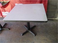 Very Nice Square Table (30" x 30")