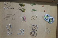 12 pr costume jewelry earrings