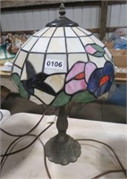 leaded glass table lamp humming birds damaged