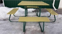 4 SEATER PICNIC TABLE WITH METAL FRAME