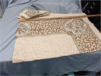 Table cloth and napkins