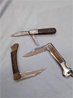 3 pocket knifes