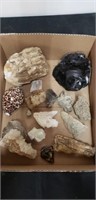 Group of quartz and rocks