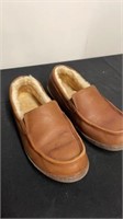 Size 10 wide lined leather cables slippers