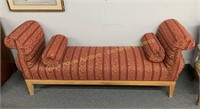 Upholstered bench, 20 x 72" Banc rembourré
