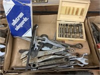 Wrenches, bit set