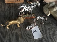 Zebras & Lion Deor (4) PCS
