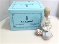 LLadro Girl with flowers in BOX 1988