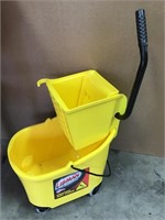 Libman 6 Gallon Commercial Mop Bucket Like New