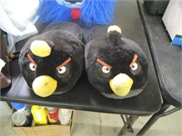 ANGRY BIRD SLIPPERS