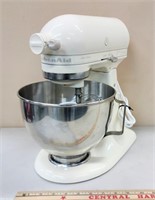 Kitchen Aid mixer model KSM90